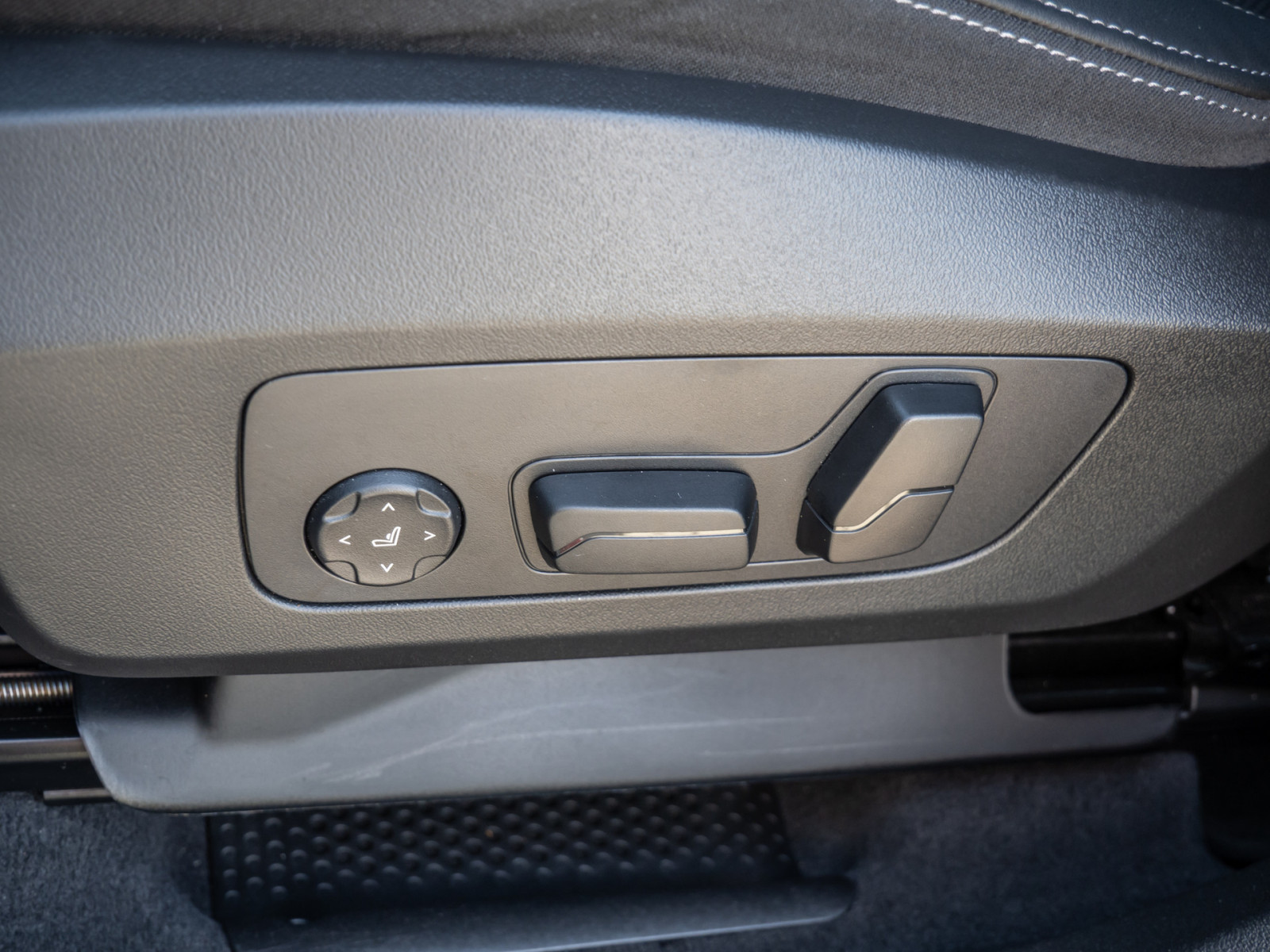 BMW X1 xDrive 23i M-Sport – Produktfoto 21
