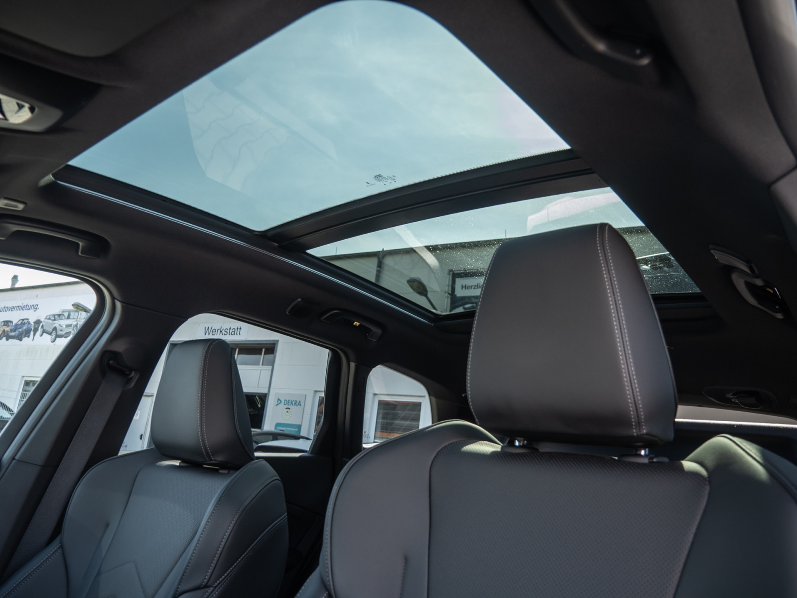 BMW X1 xDrive 23i M-Sport – Produktfoto 22
