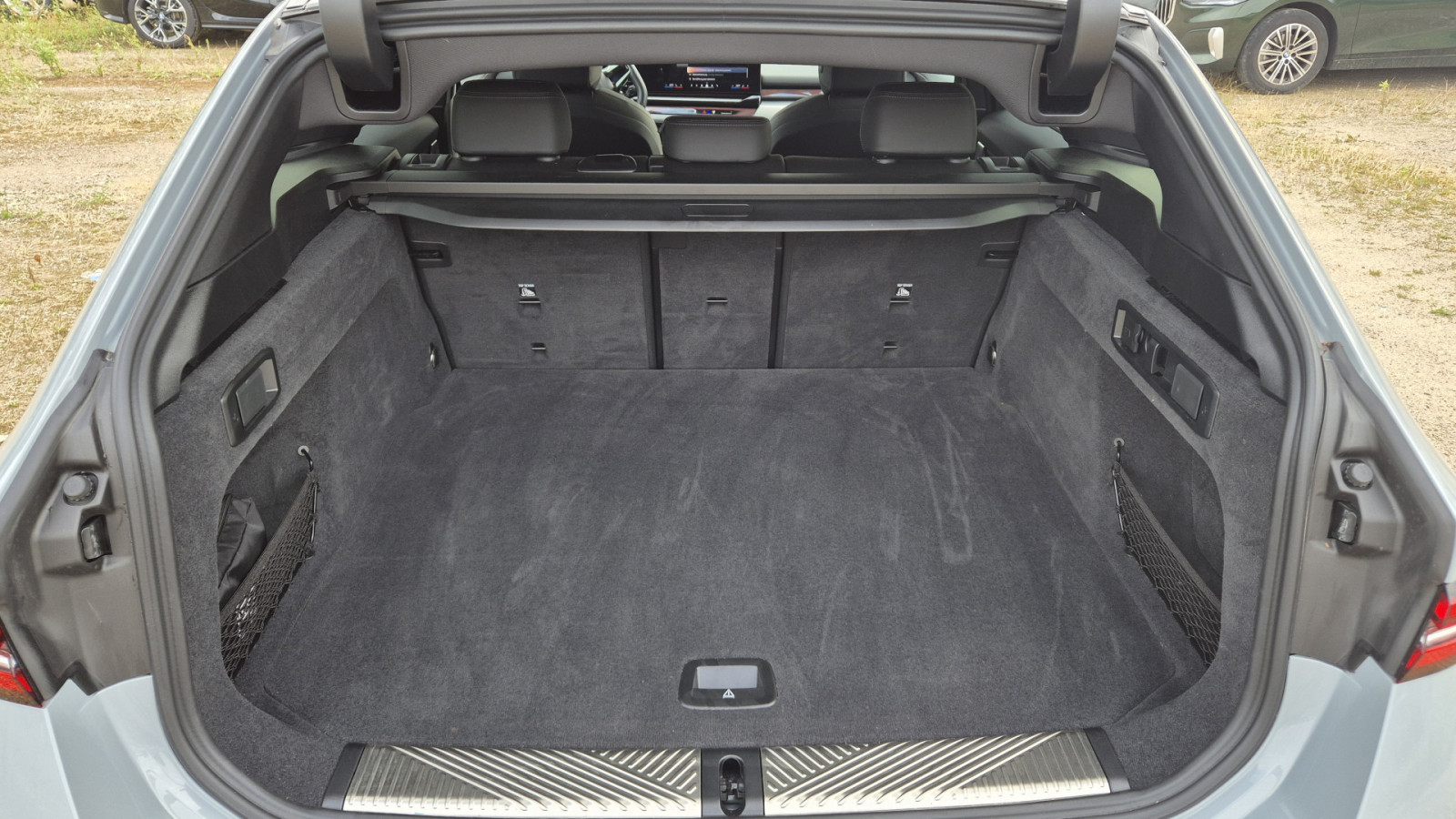 BMW 520i Touring M-Sport – Produktfoto 11