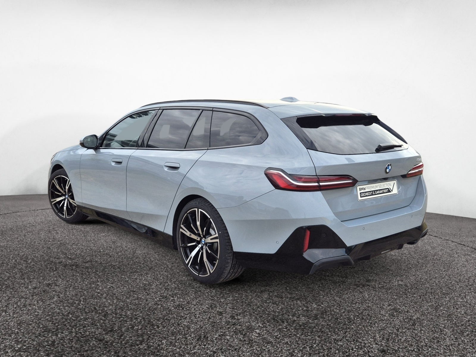 BMW 520i Touring M-Sport – Produktfoto 3