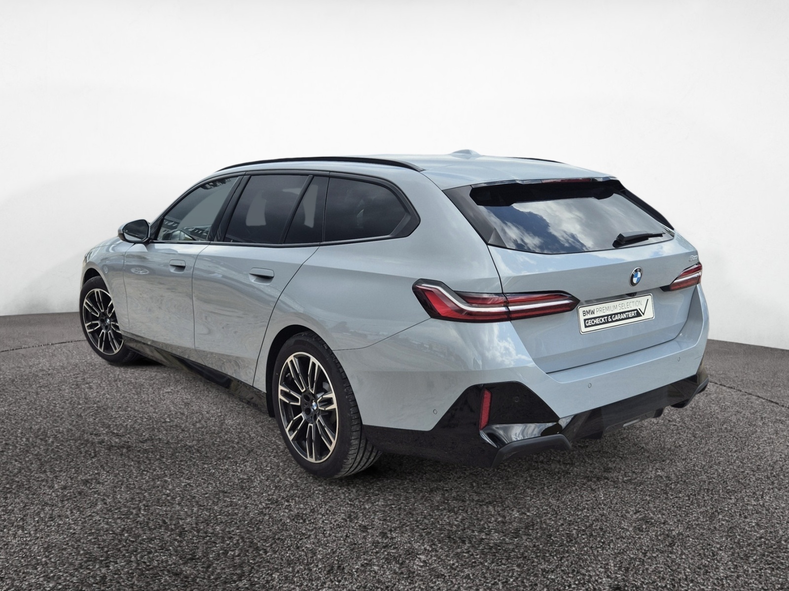 BMW 520i Touring M-Sport – Produktfoto 3