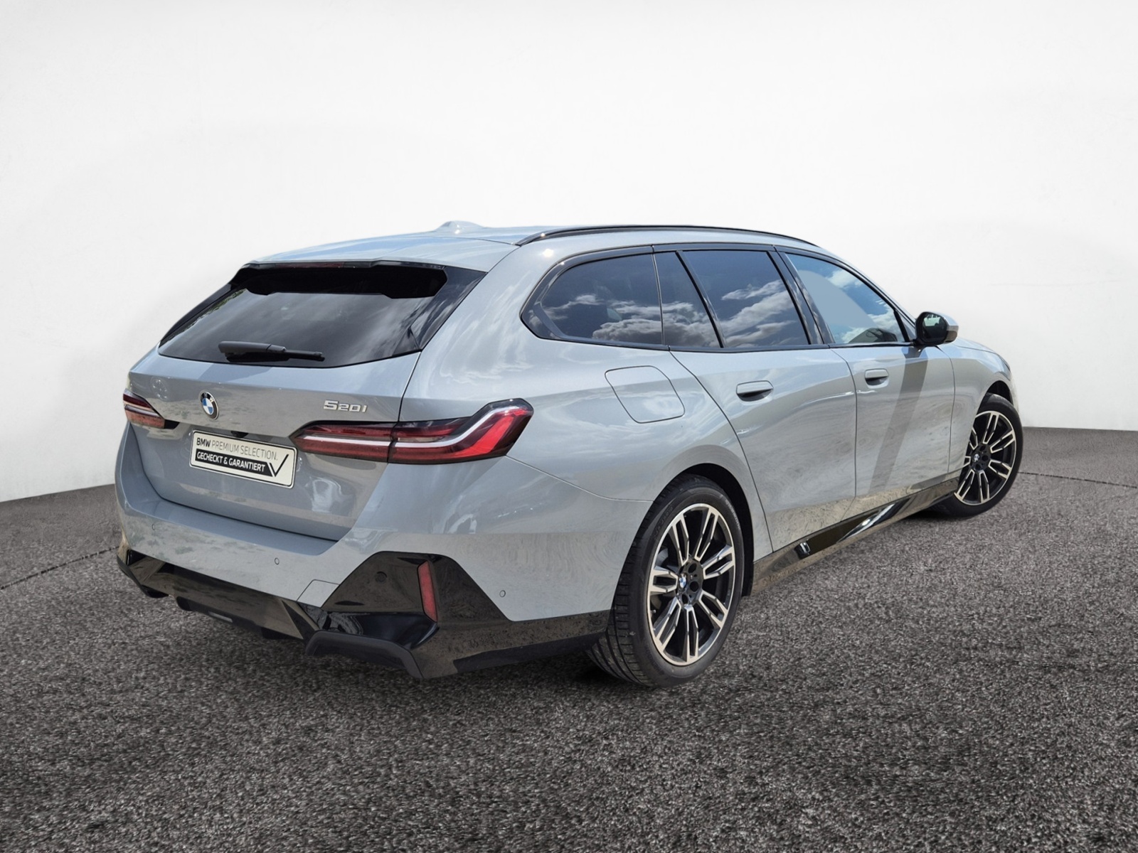 BMW 520i Touring M-Sport – Produktfoto 4
