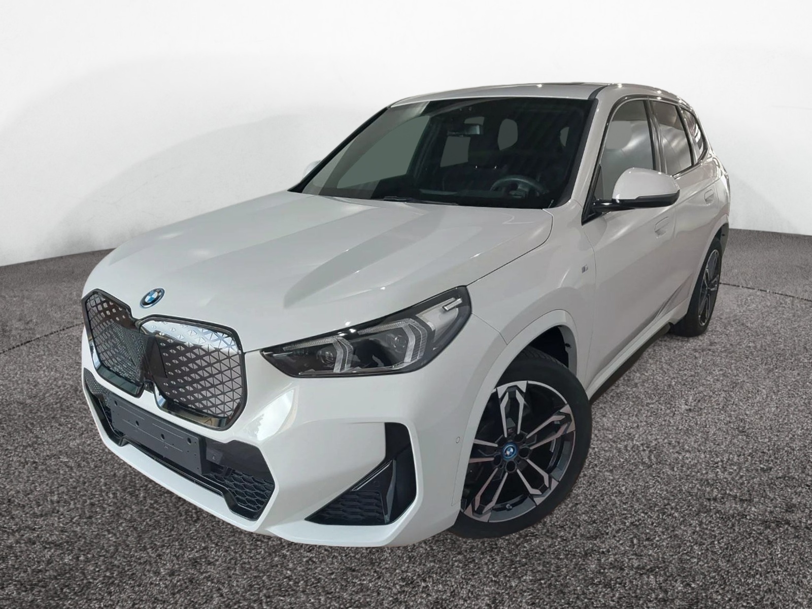 BMW iX1 xDrive30 M-Sport – Produktfoto 1