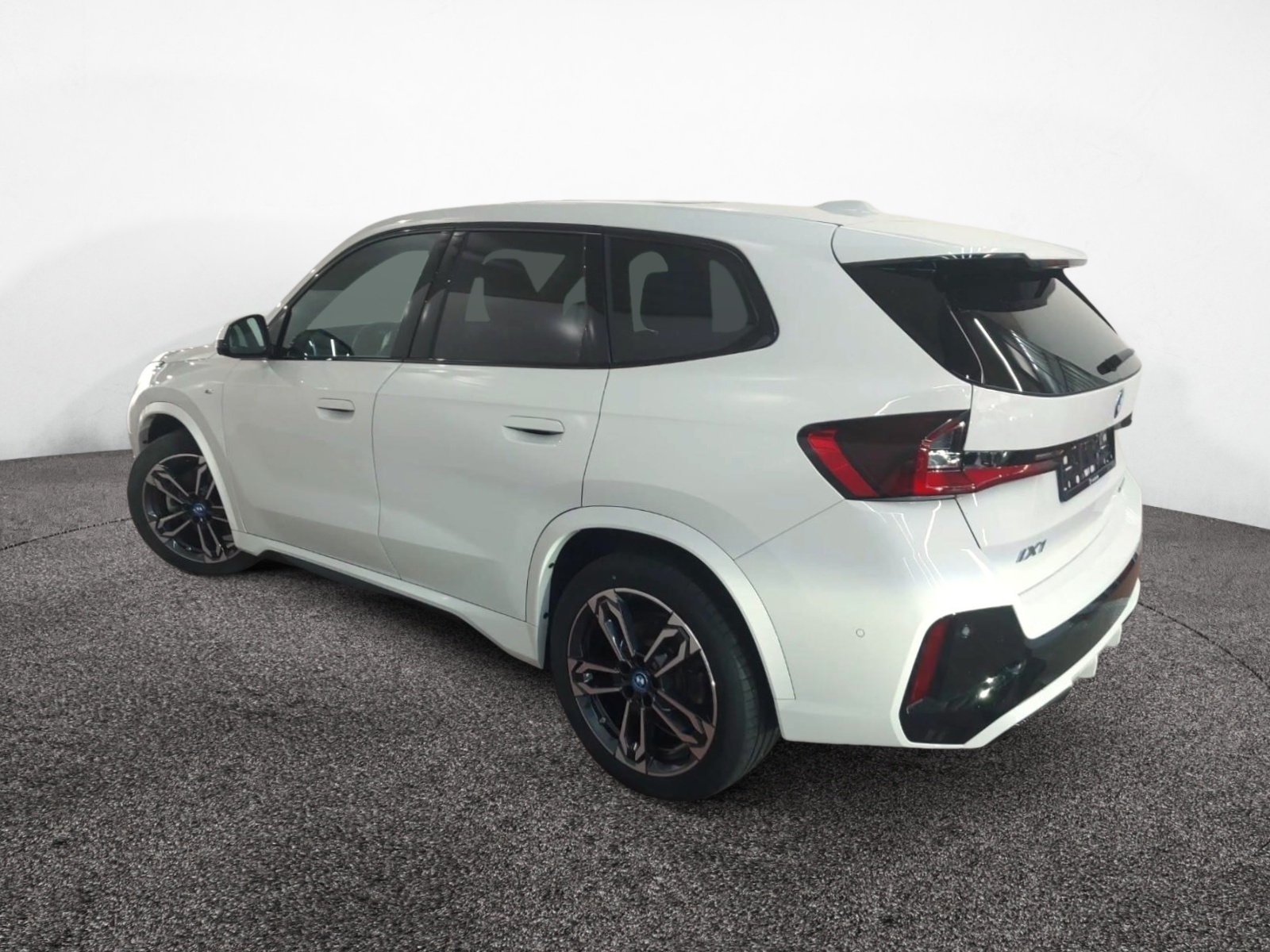 BMW iX1 xDrive30 M-Sport – Produktfoto 4