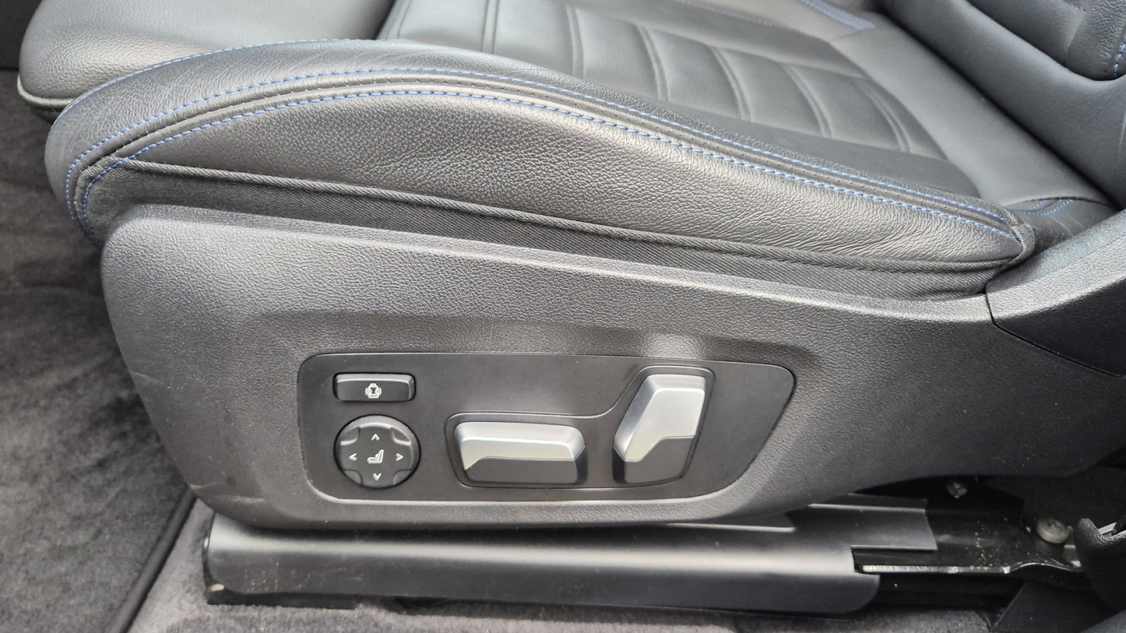 BMW iX3 M-Sport – Produktfoto 15