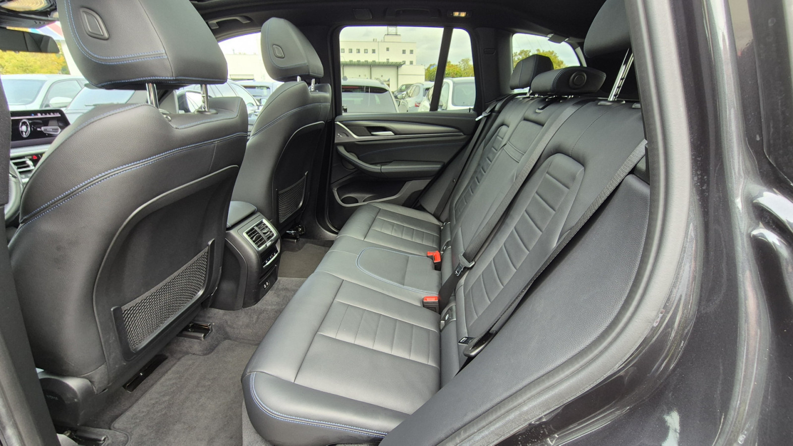 BMW iX3 M-Sport – Produktfoto 16