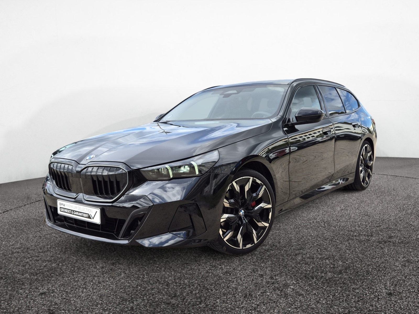 BMW 520i Touring M Sport Pro – Produktfoto 1