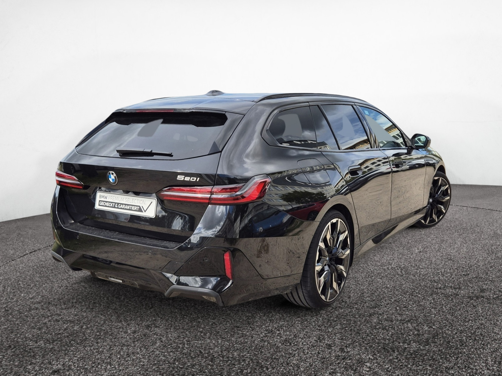 BMW 520i Touring M Sport Pro – Produktfoto 3