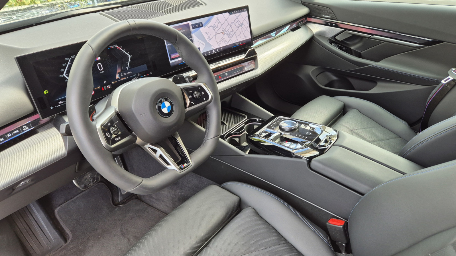 BMW 520i Touring M Sport Pro – Produktfoto 6