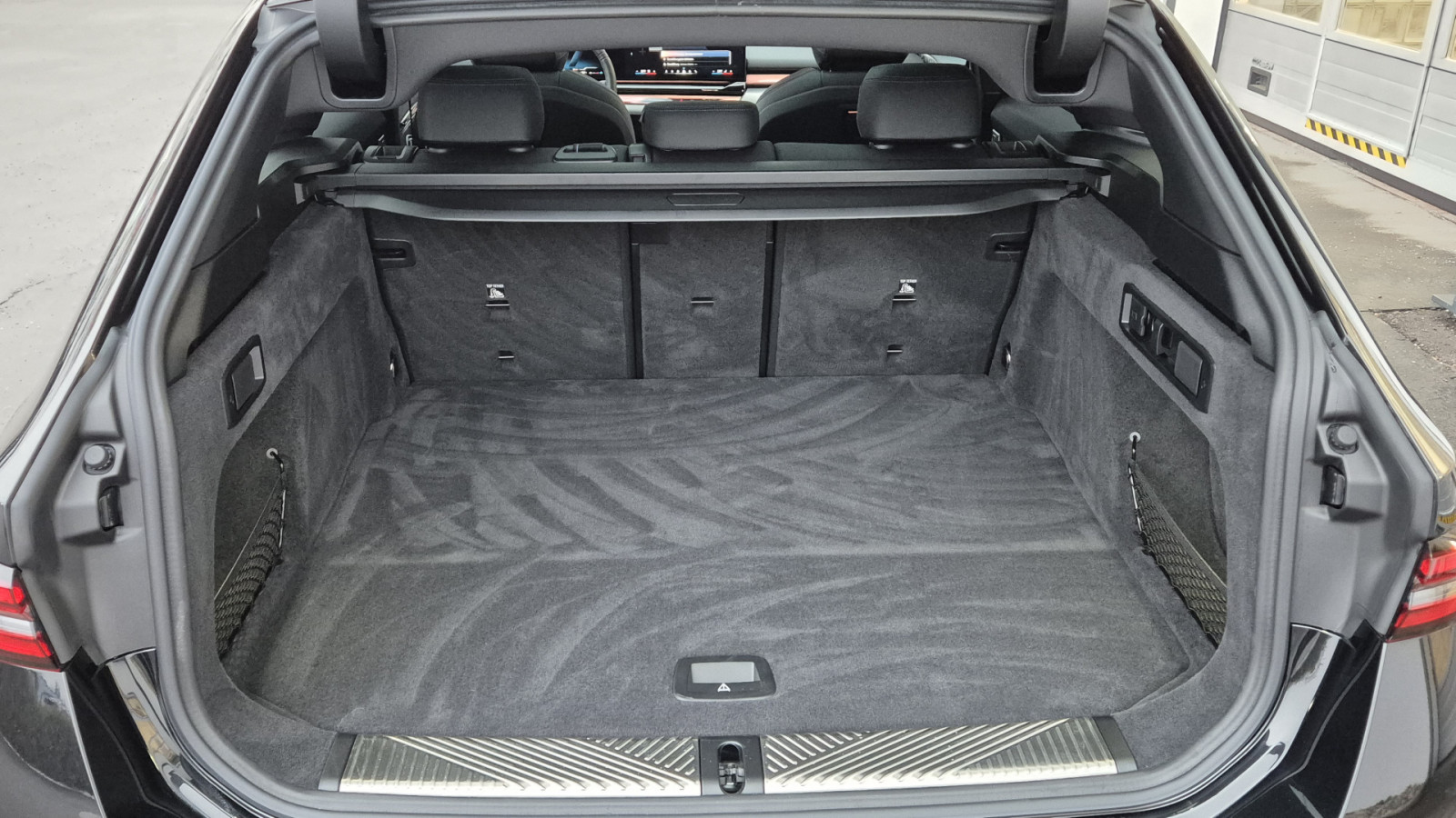 BMW 520d Touring xDrive M Sport – Produktfoto 14