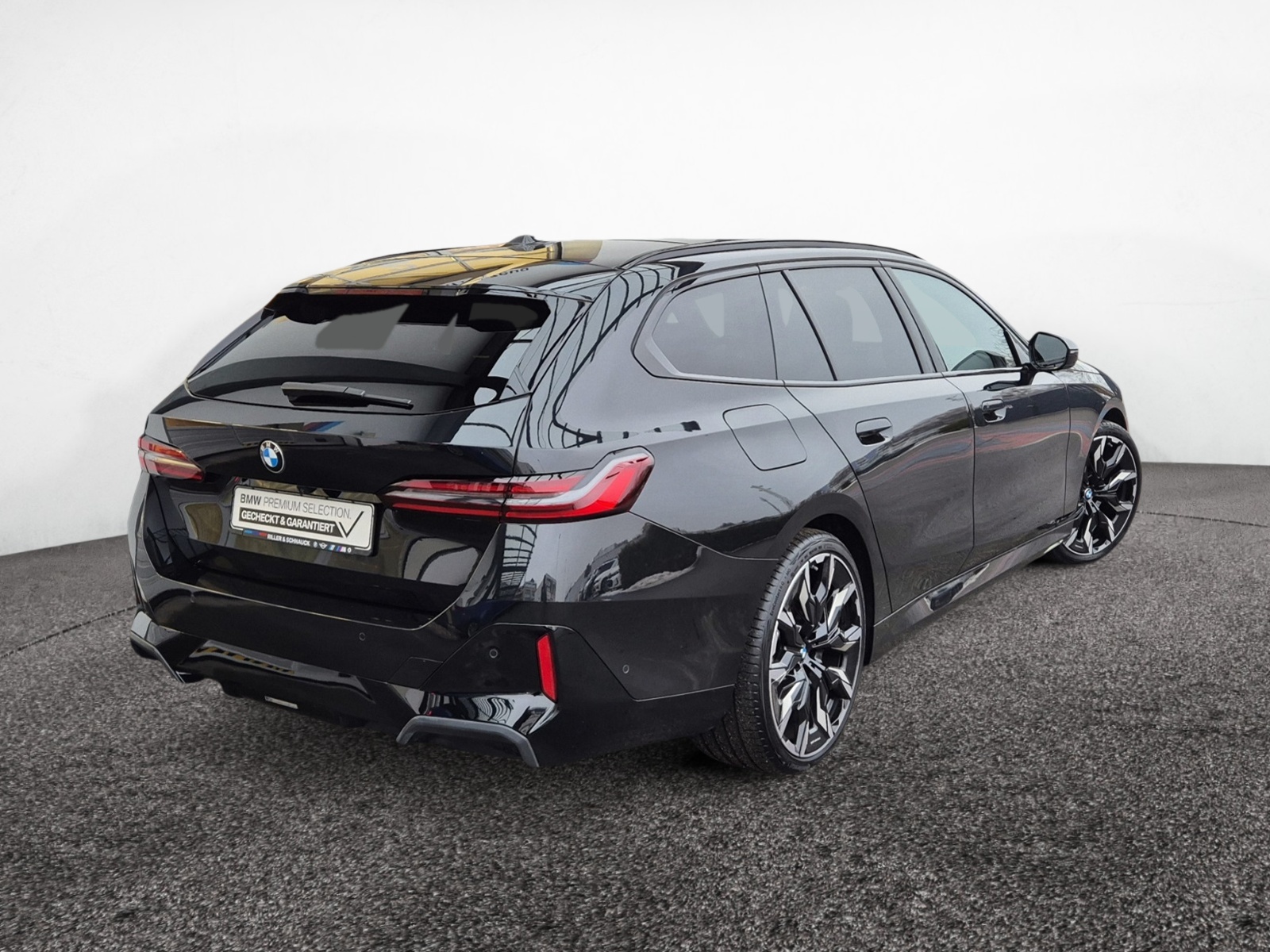 BMW 520d Touring xDrive M Sport – Produktfoto 3