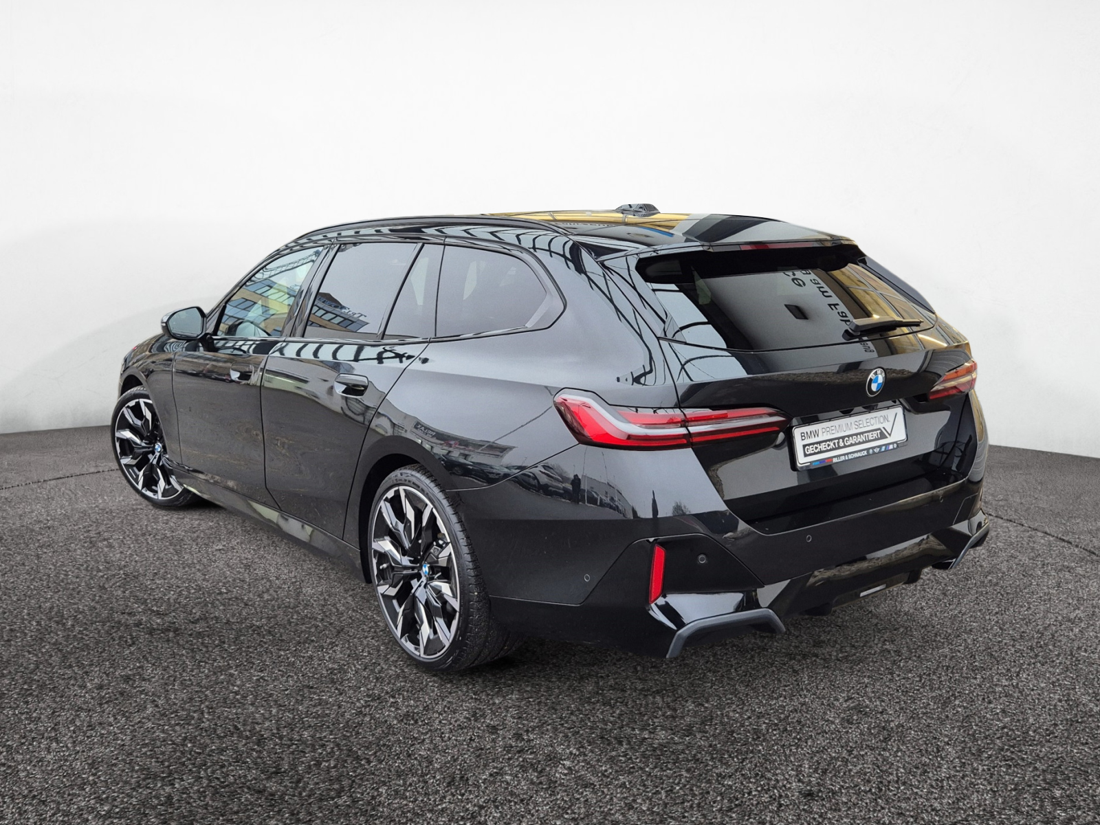 BMW 520d Touring xDrive M Sport – Produktfoto 4