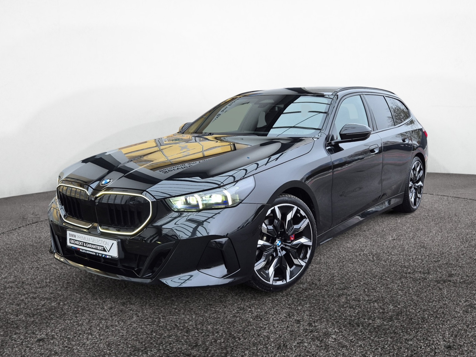 BMW 520d Touring xDrive M Sport Pro – Produktfoto 1
