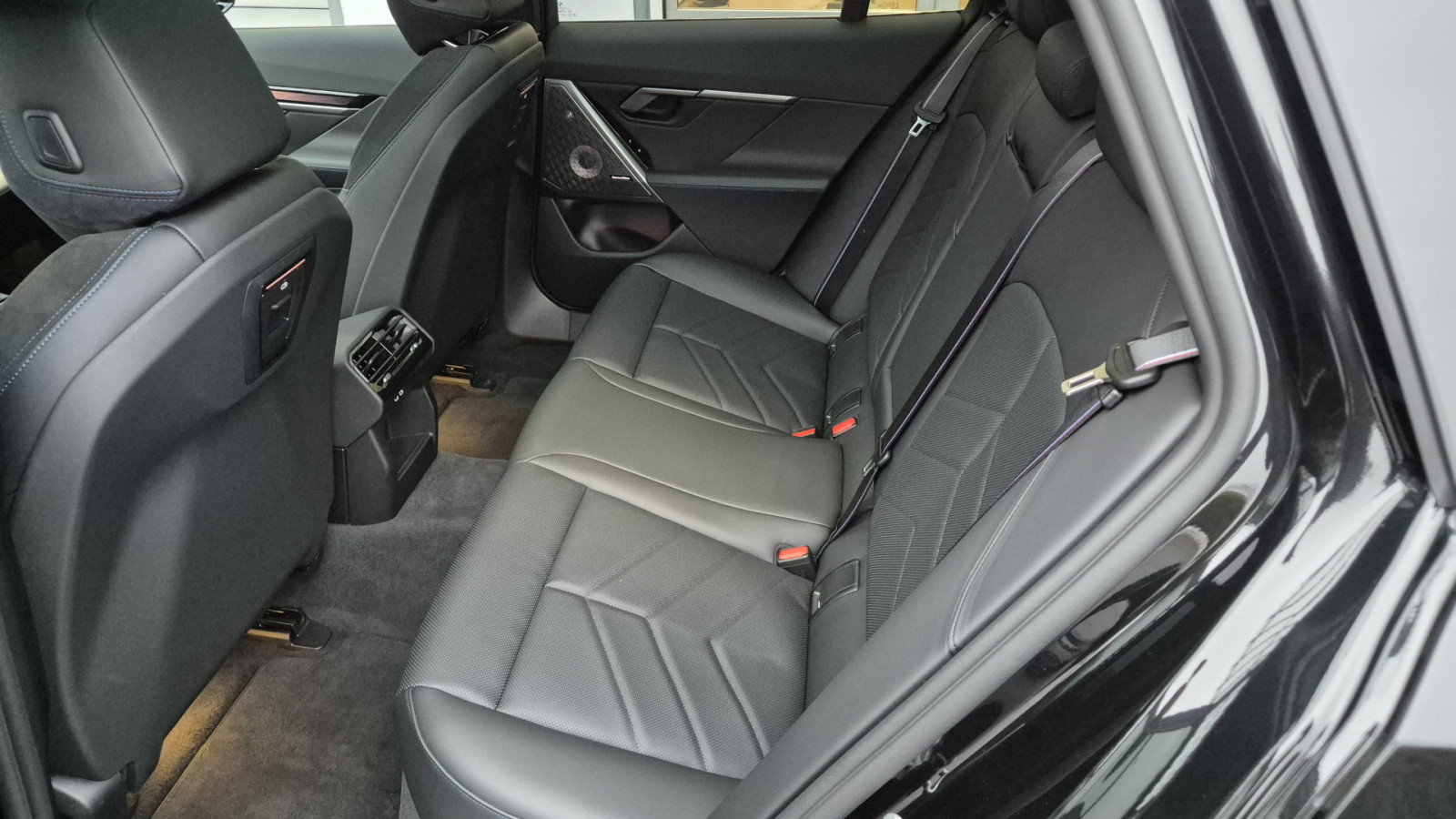 BMW 520d Touring xDrive M Sport Pro – Produktfoto 10