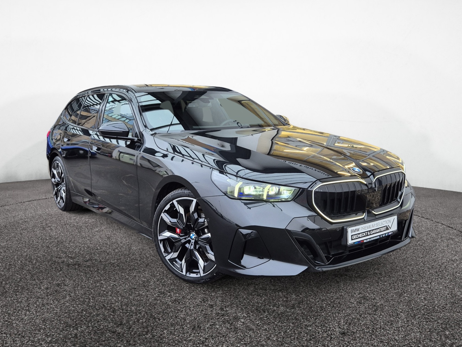 BMW 520d Touring xDrive M Sport Pro – Produktfoto 2
