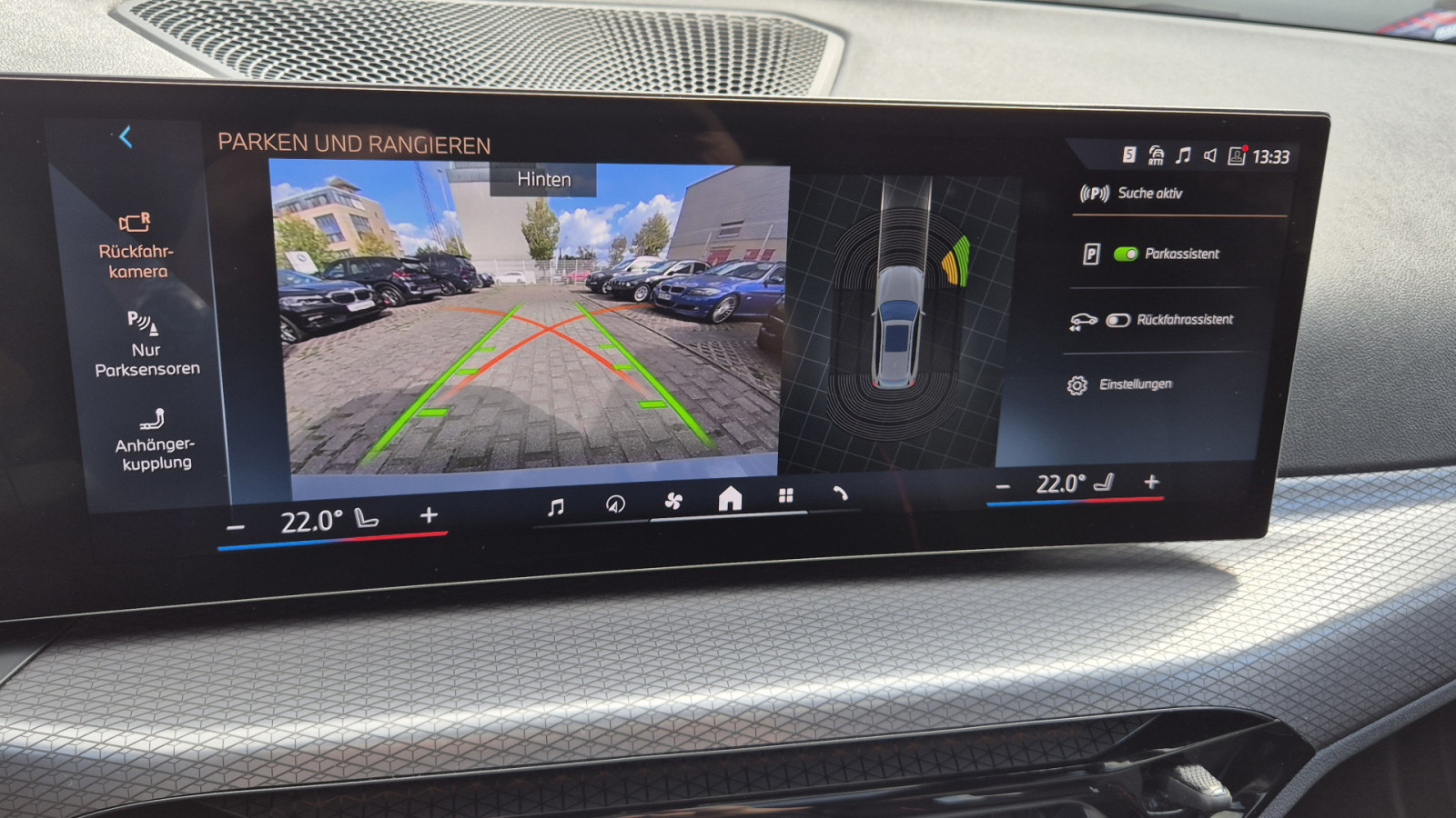 BMW 330i Touring xDrive M Sport Pro – Produktfoto 10