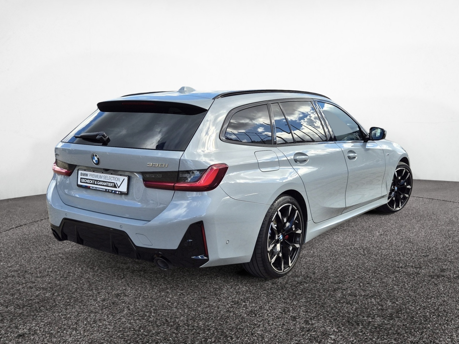 BMW 330i Touring xDrive M Sport Pro – Produktfoto 3