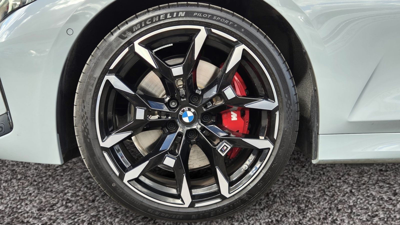 BMW 330i Touring xDrive M Sport Pro – Produktfoto 5