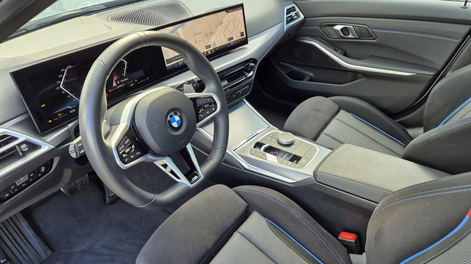 BMW 330i Touring xDrive M Sport Pro – Produktfoto 7