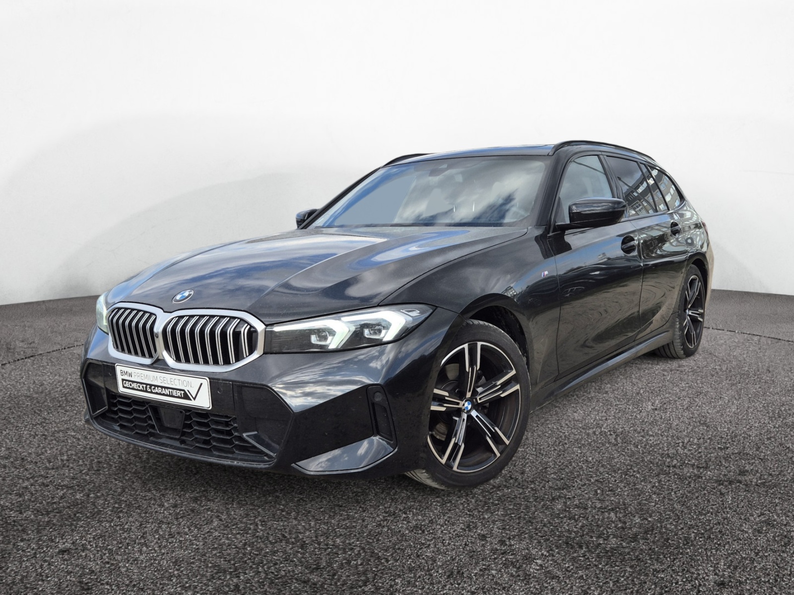 BMW 320d Touring xDrive M-Sport – Produktfoto 1