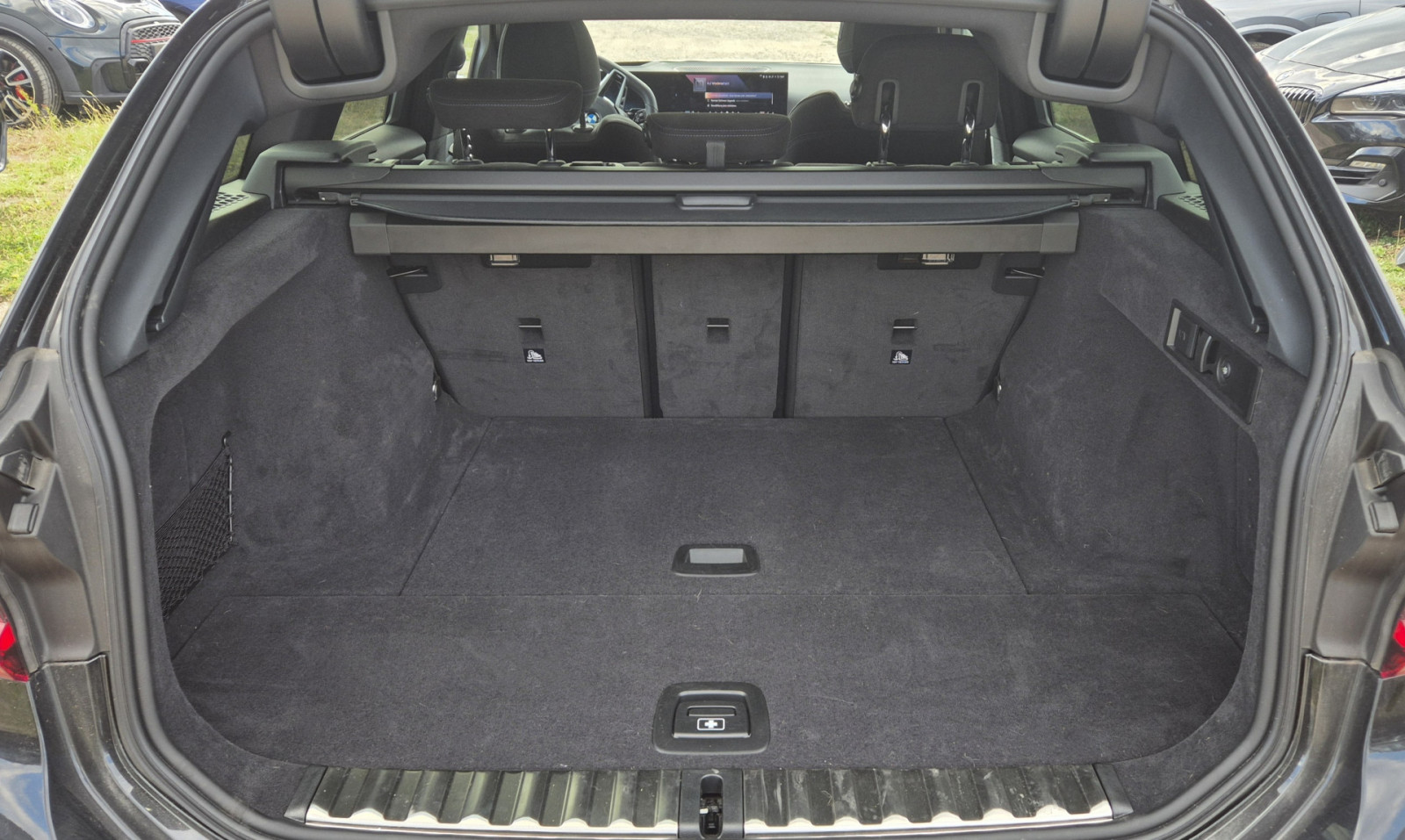 BMW 320d Touring xDrive M-Sport – Produktfoto 10
