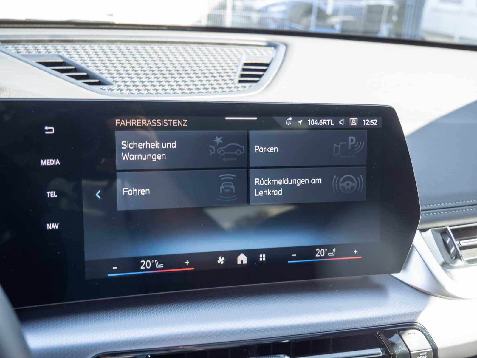 BMW X1 xDrive 23d M-Sport – Produktfoto 12