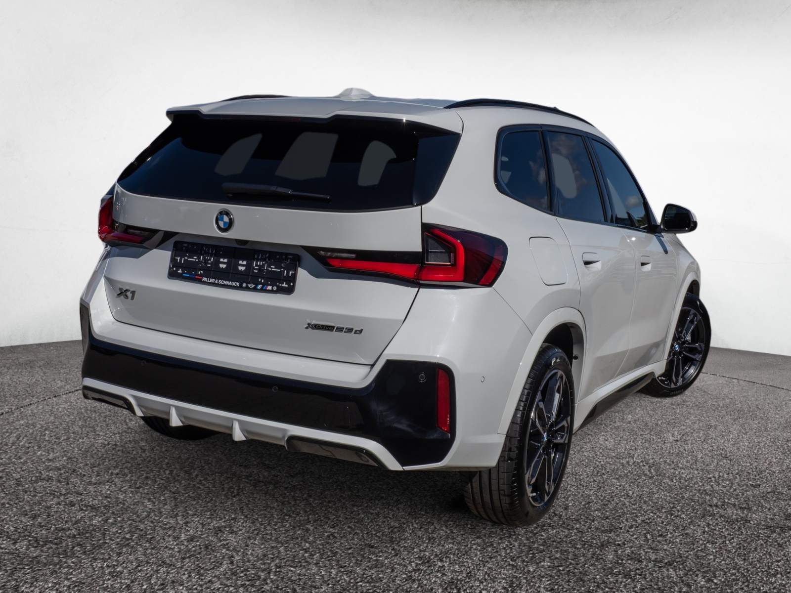 BMW X1 xDrive 23d M-Sport – Produktfoto 4