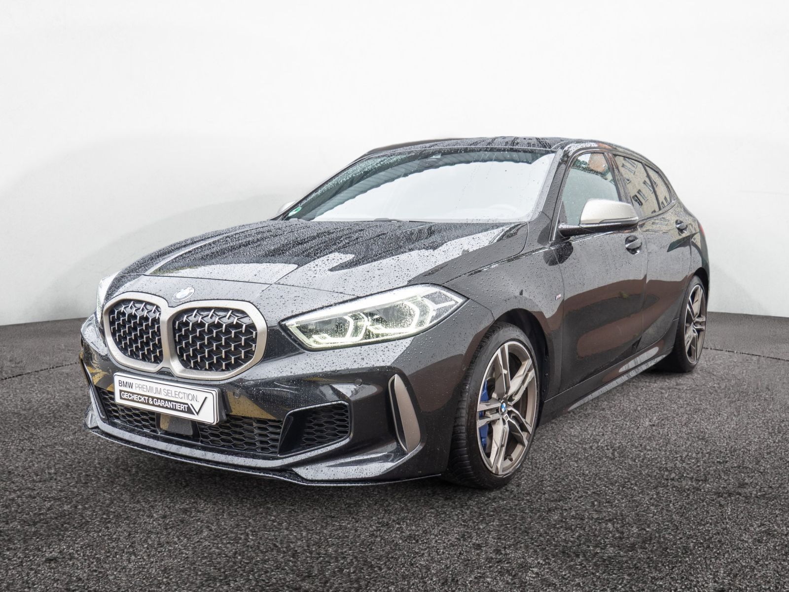 BMW M135i xDrive – Produktfoto 1