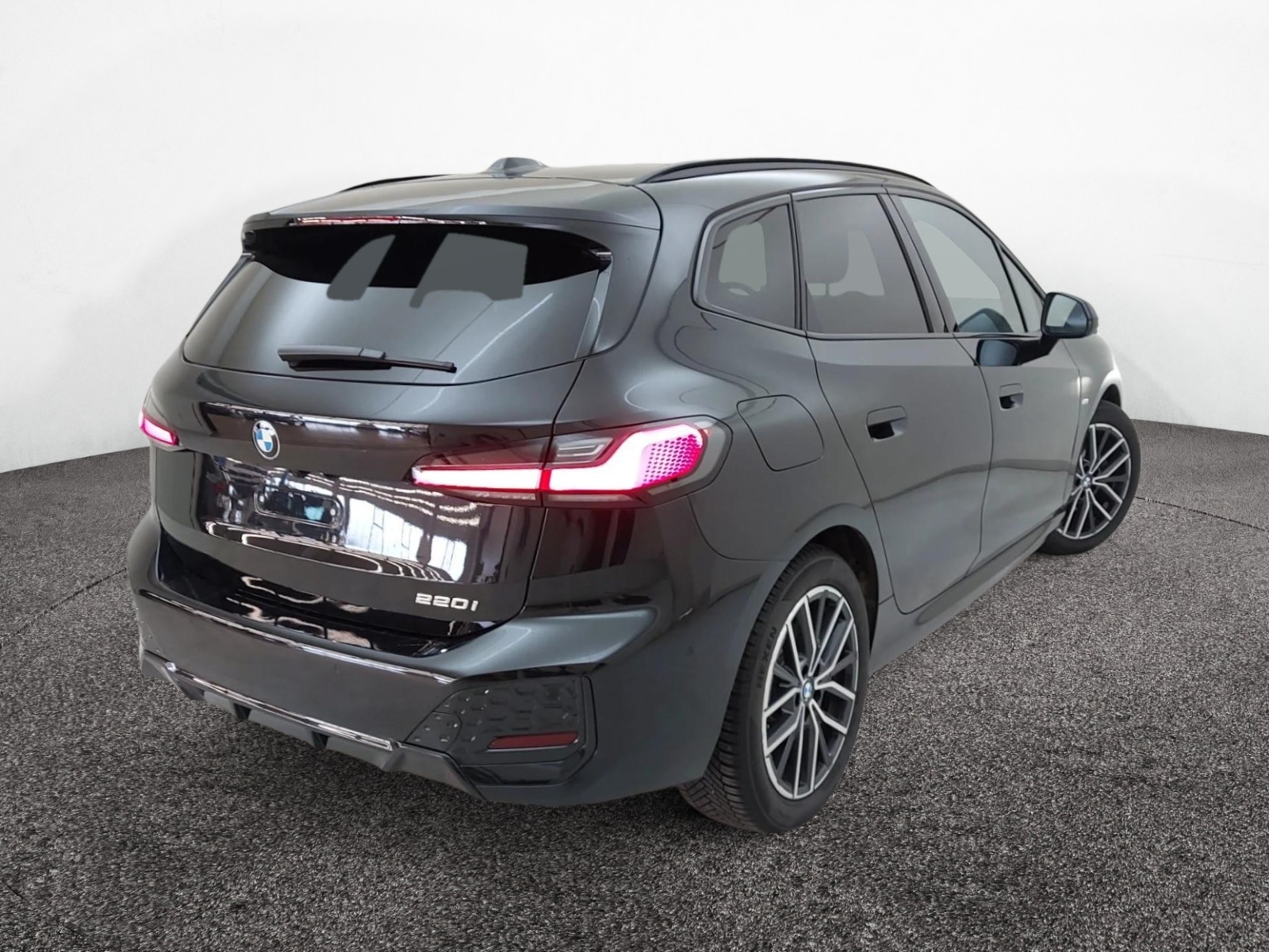 BMW 220i Active Tourer M-Sport – Produktfoto 3