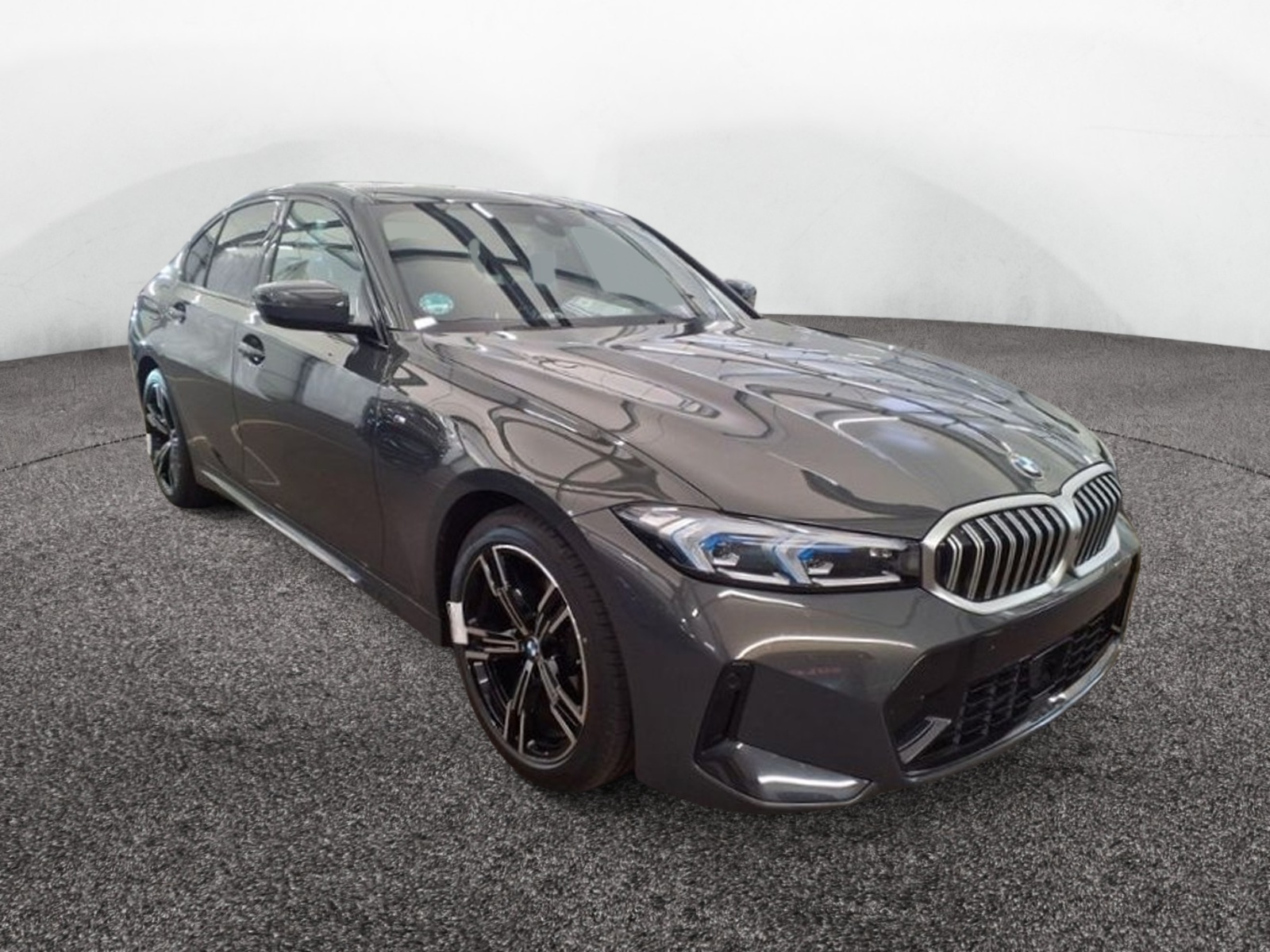 BMW 320 i M-Sport – Produktfoto 2