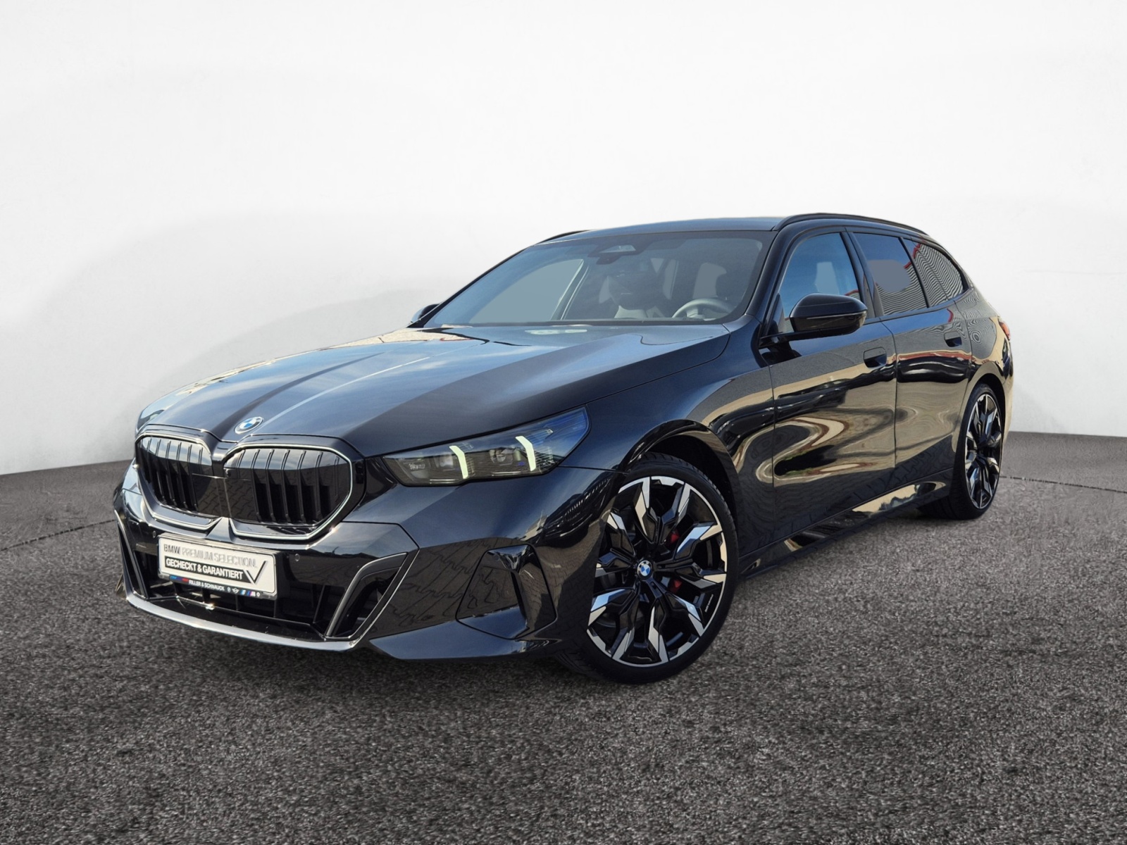 BMW 520i Touring M Sport Pro – Produktfoto 1