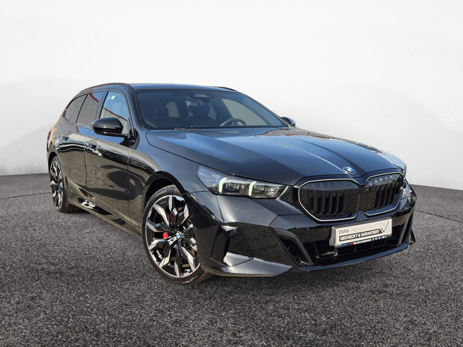 BMW 520i Touring M Sport Pro – Produktfoto 2
