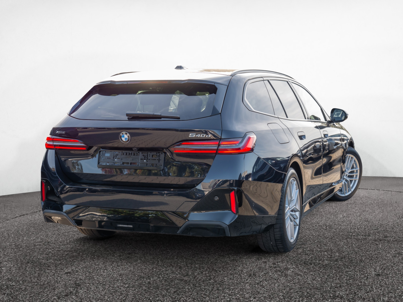 BMW 540d Touring xDrive M-Sport Pro – Produktfoto 4