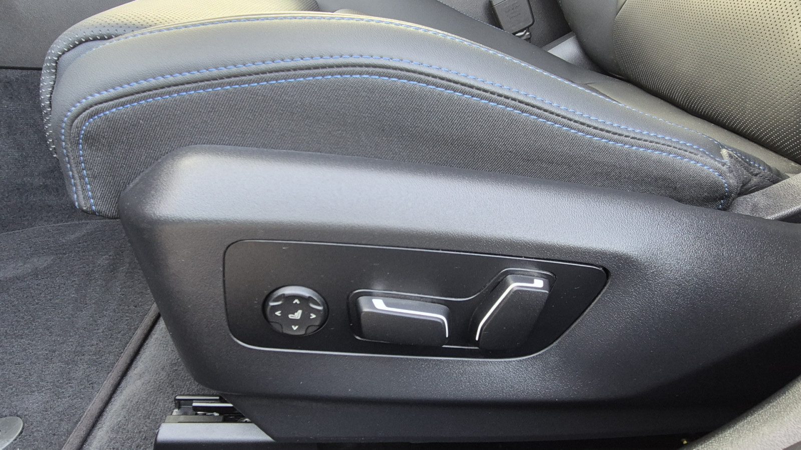 BMW 520d Touring xDrive M-Sport Pro – Produktfoto 12
