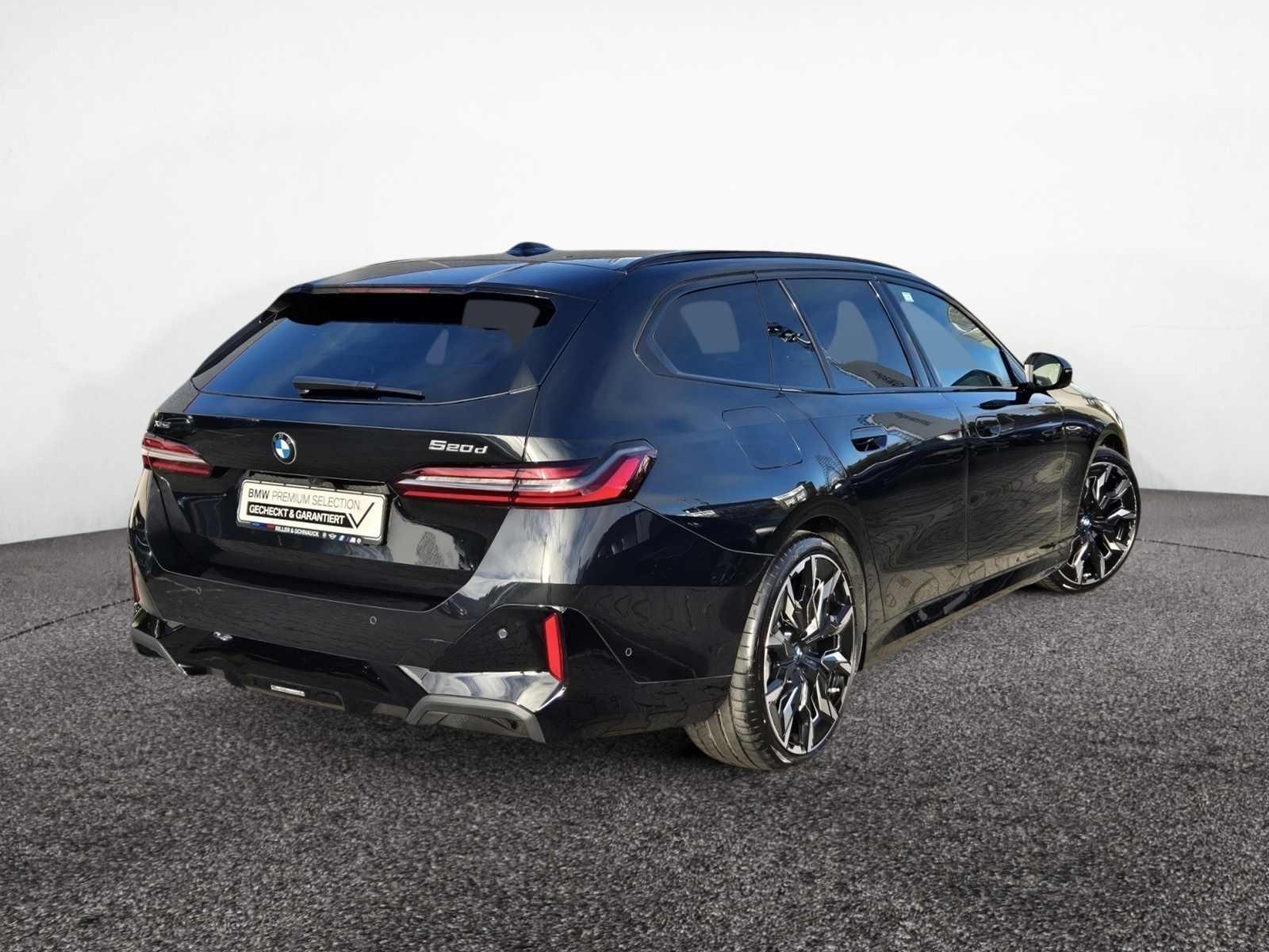 BMW 520d Touring xDrive M-Sport Pro – Produktfoto 3
