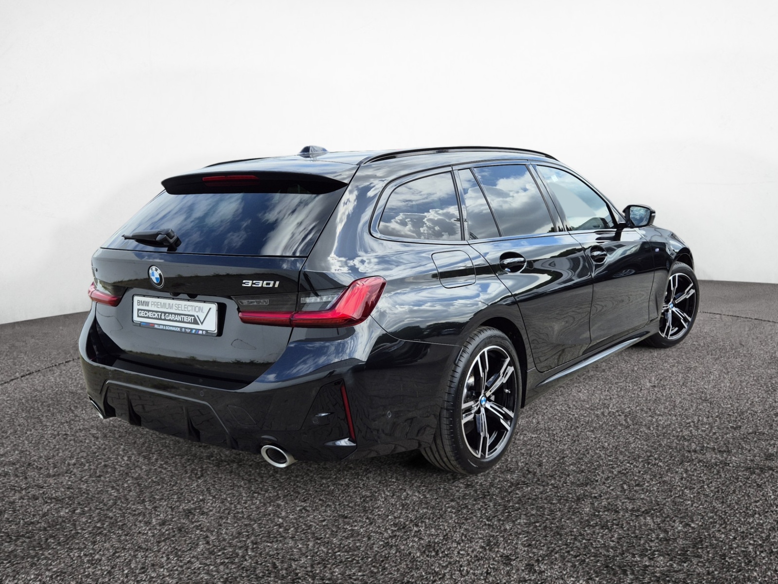 BMW 330i Touring xDrive M-Sport – Produktfoto 3