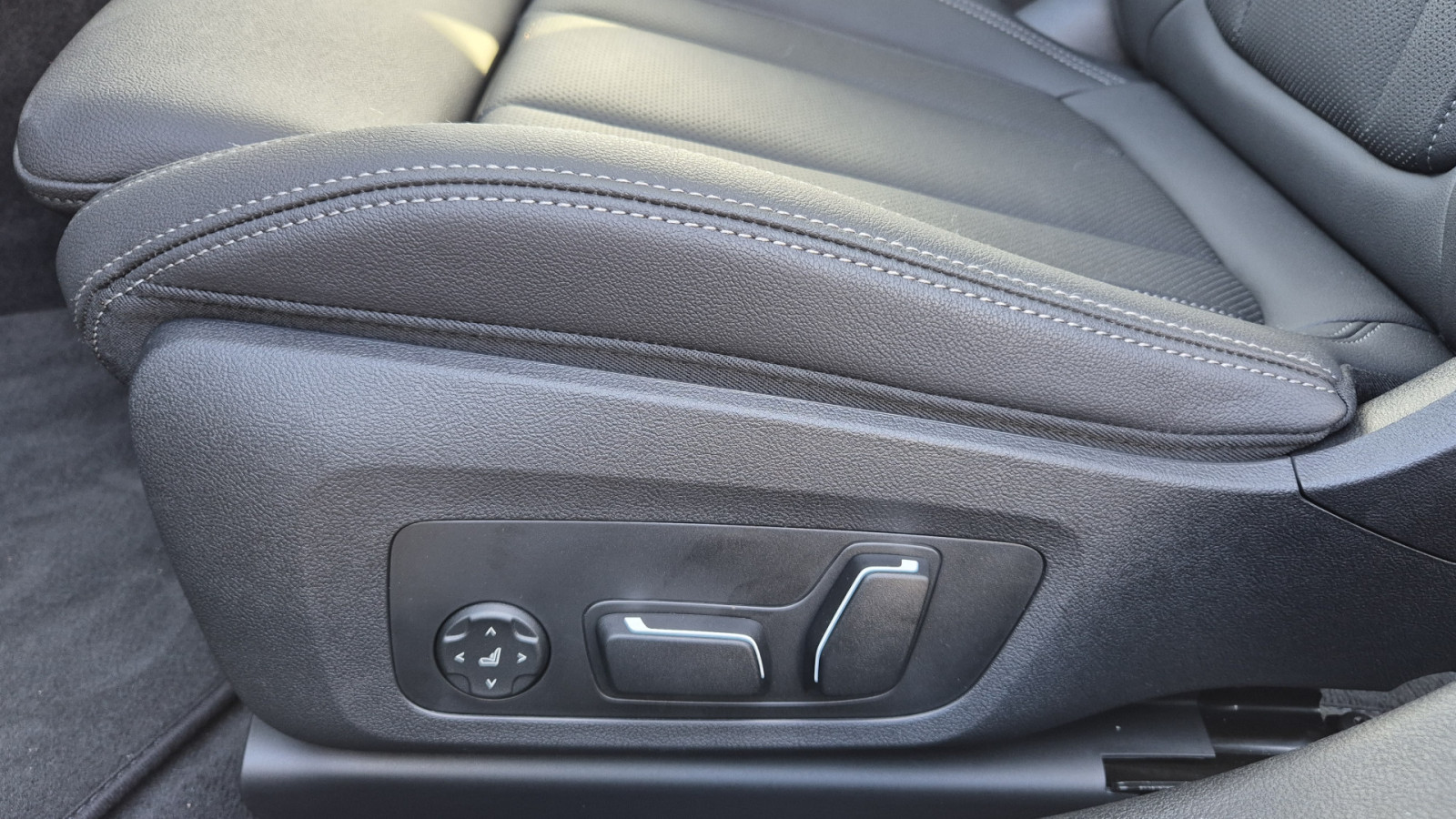 BMW M340i Touring xDrive M-Pro – Produktfoto 12