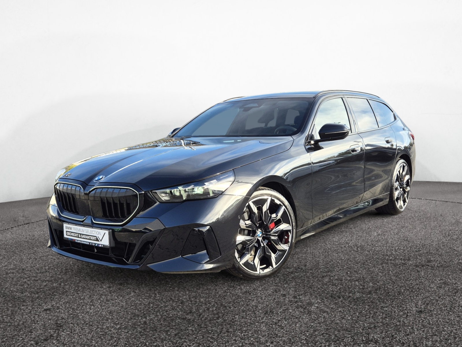 BMW 520d Touring xDrive M Sport Pro – Produktfoto 1