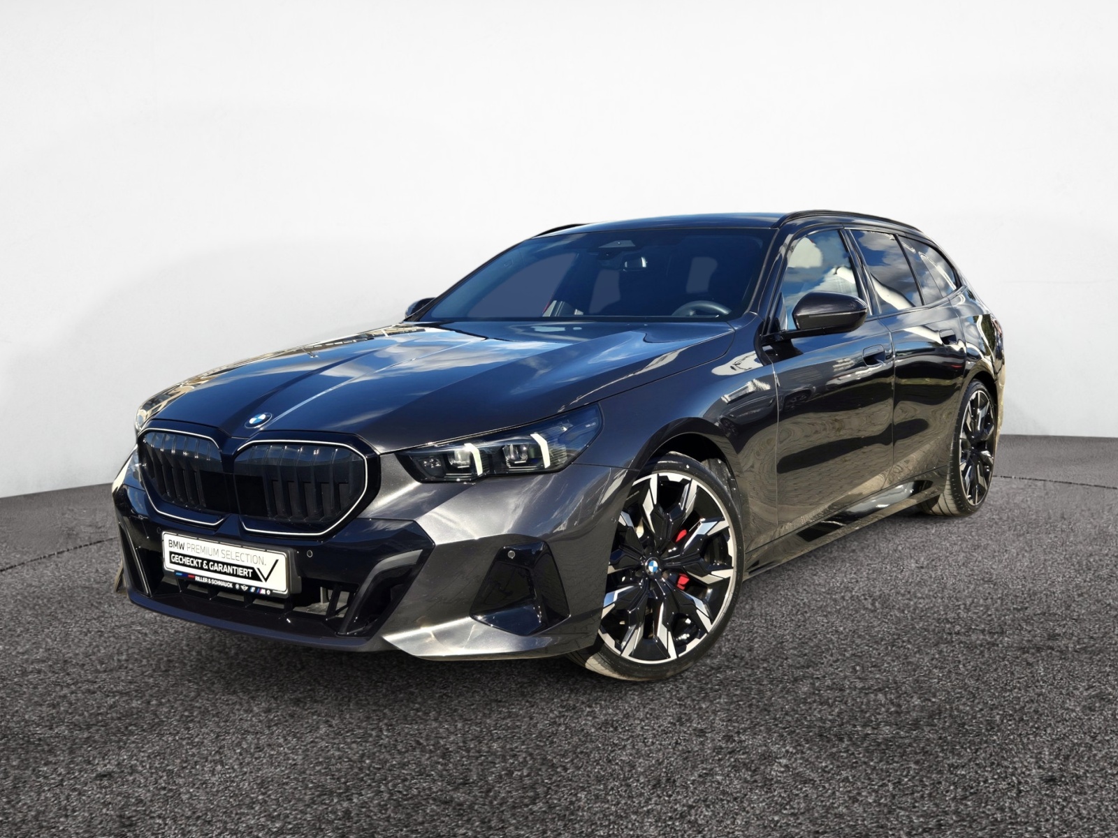 BMW 520i Touring M Sport Pro – Produktfoto 1