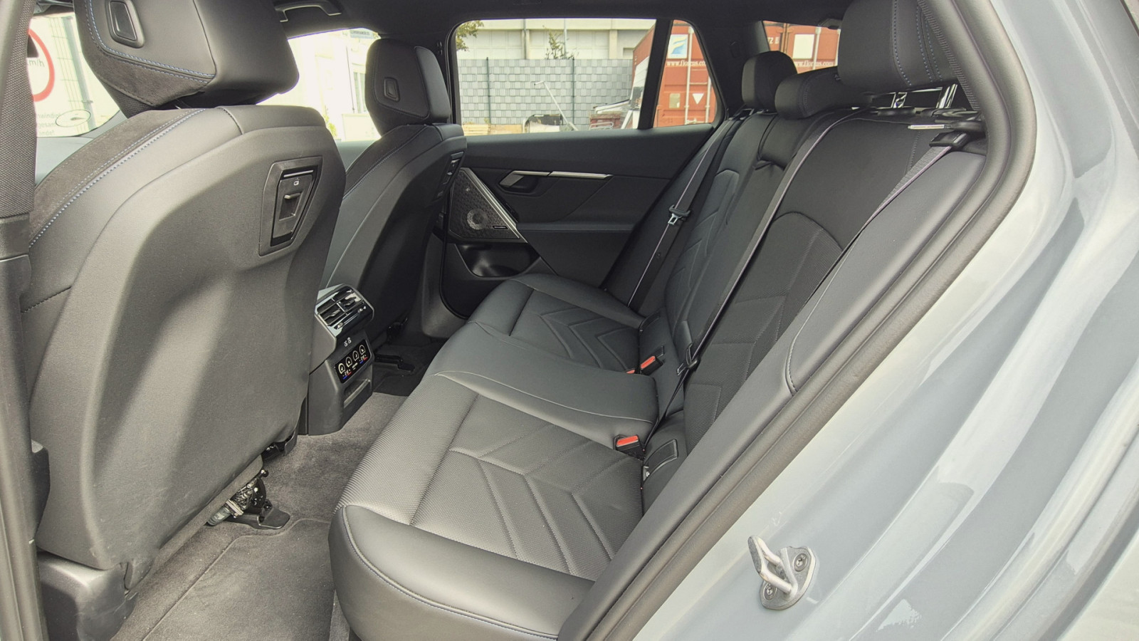 BMW 520i Touring M Sport Pro – Produktfoto 14
