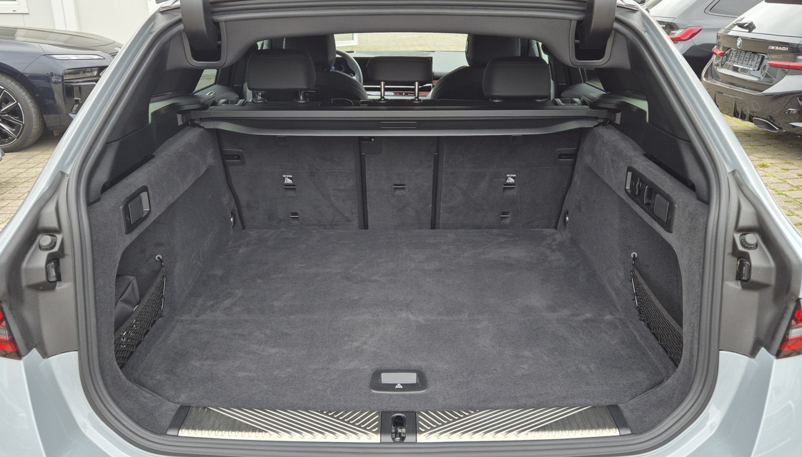 BMW 520i Touring M Sport Pro – Produktfoto 15