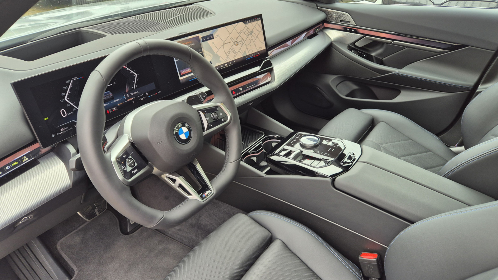 BMW 520i Touring M Sport Pro – Produktfoto 9