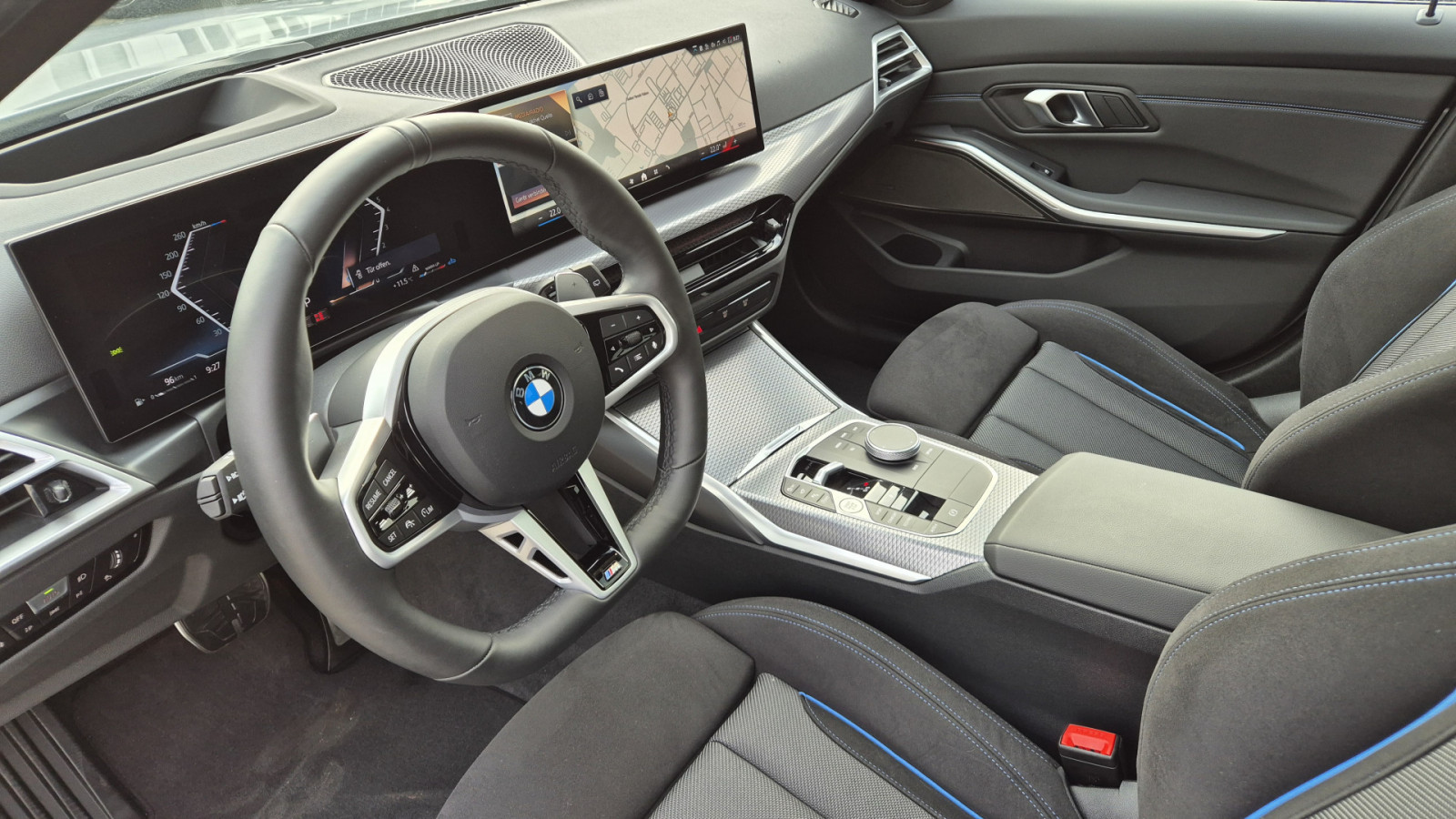 BMW 330i Touring xDrive M-Sport – Produktfoto 10