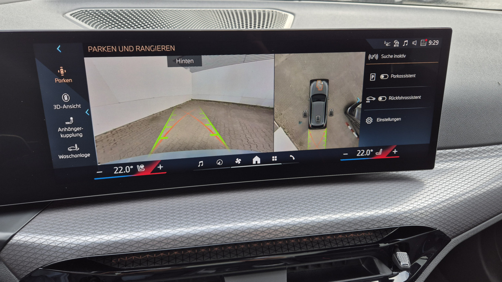 BMW 330i Touring xDrive M-Sport – Produktfoto 13