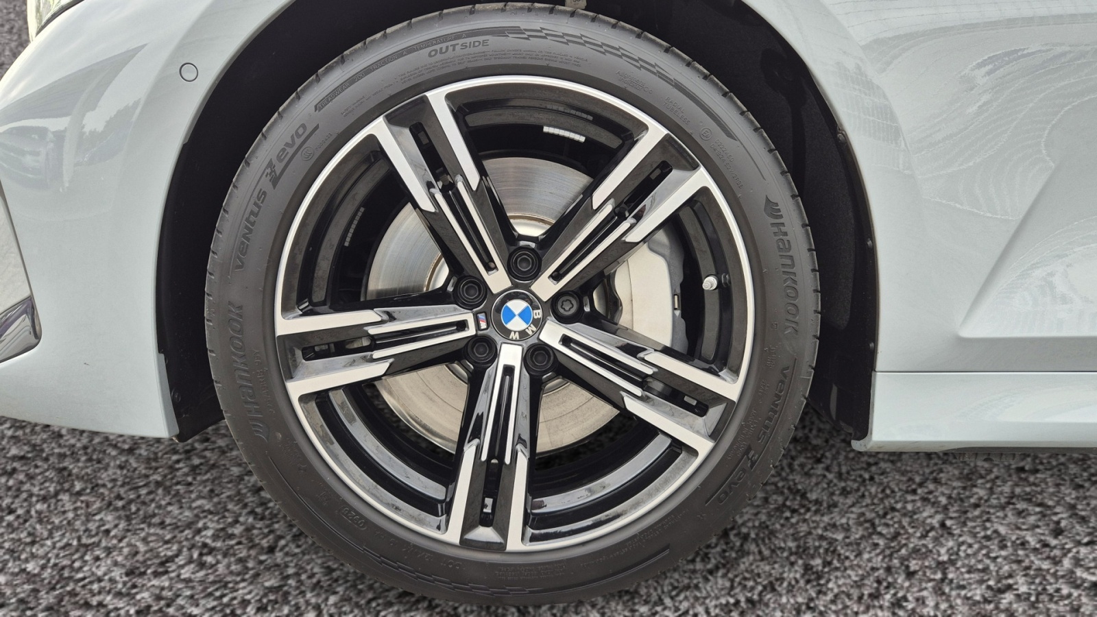 BMW 330i Touring xDrive M-Sport – Produktfoto 7