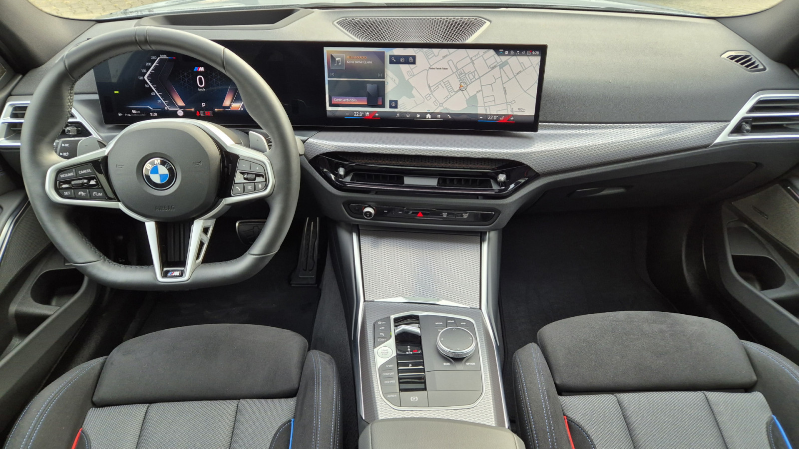 BMW 330i Touring xDrive M-Sport – Produktfoto 9