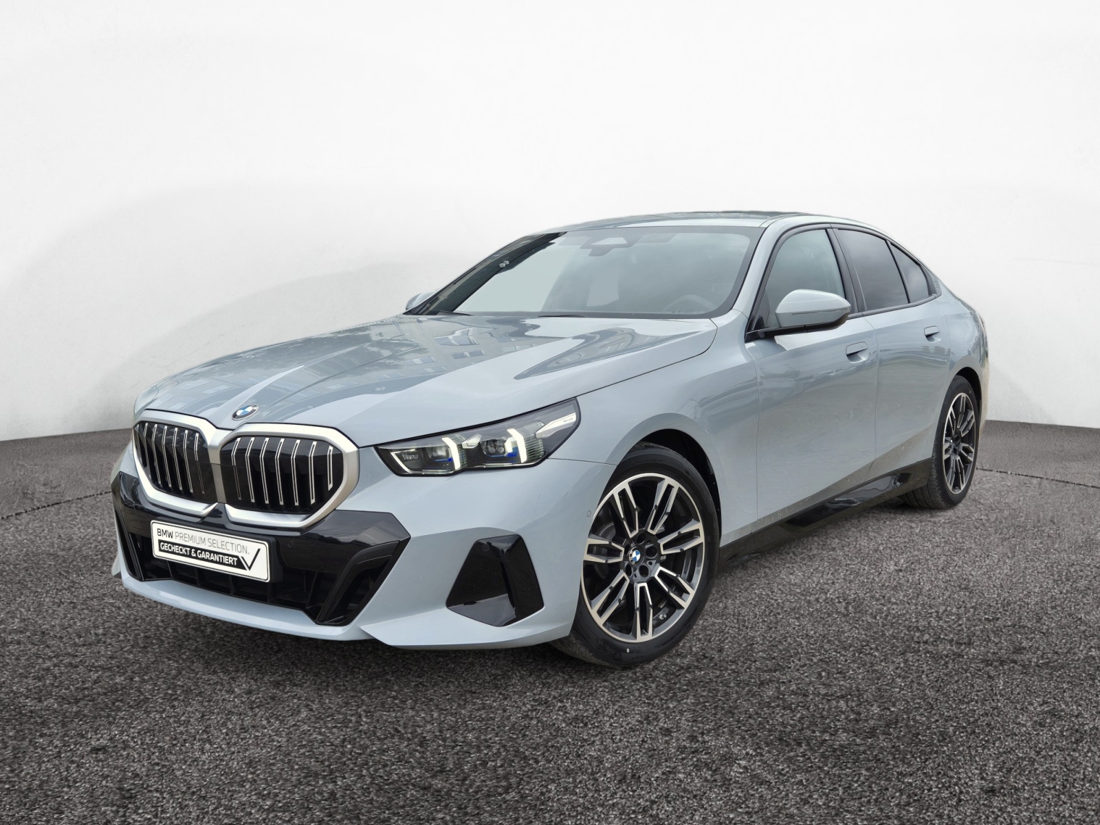 BMW 520i M-Sport – Produktfoto 1