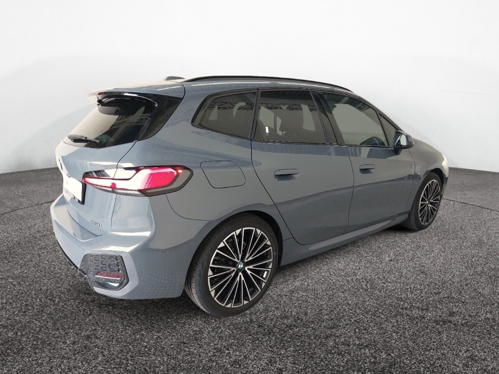BMW 218 Active Tourer M-Sport – Produktfoto 3