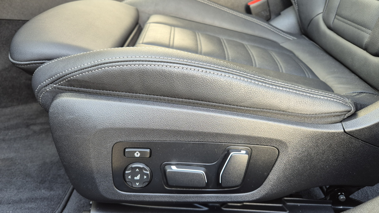 BMW I4 35 eDrive M-Sport – Produktfoto 14