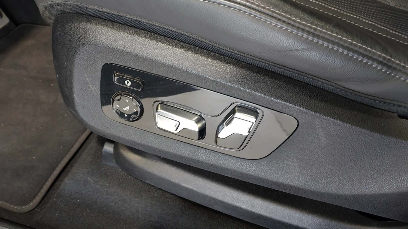 BMW X7 xDrive 40d M Sport Pro – Produktfoto 14
